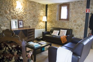 智能电视、壁炉