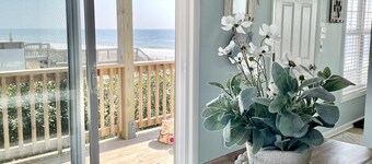 Glori East/Oceanfront <br>Ocean views from every room