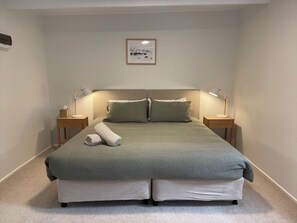 3 bedrooms, iron/ironing board, travel cot, free WiFi