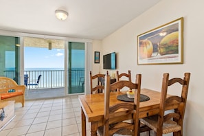 Dining - Beachfront 1BR Apollo condo with pool, WiFi, and Marco Island views. (Marco Island)