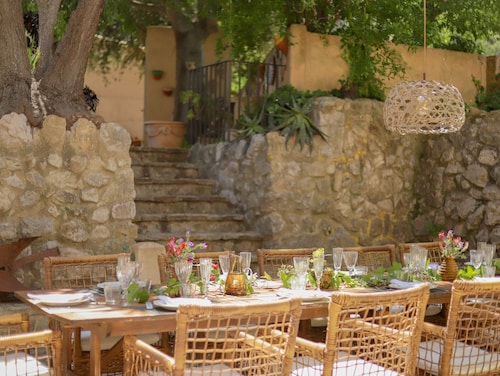 Finca Can Guillo Pollensa with Pool up to 10 Pers