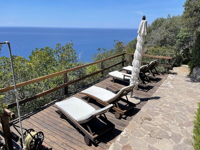 Beautiful villa overlooking the sea in the Maremma National Park