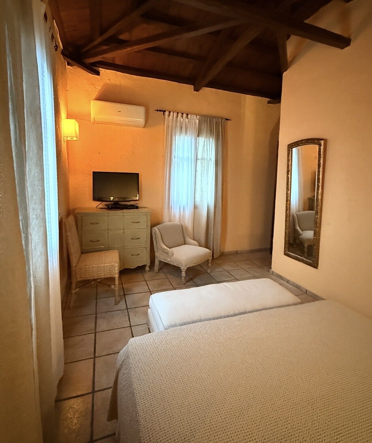 1 bedroom, iron/ironing board, travel crib, free WiFi