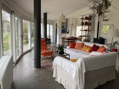 Large modern villa surrounded by olive trees, , 20 minutes to Rome