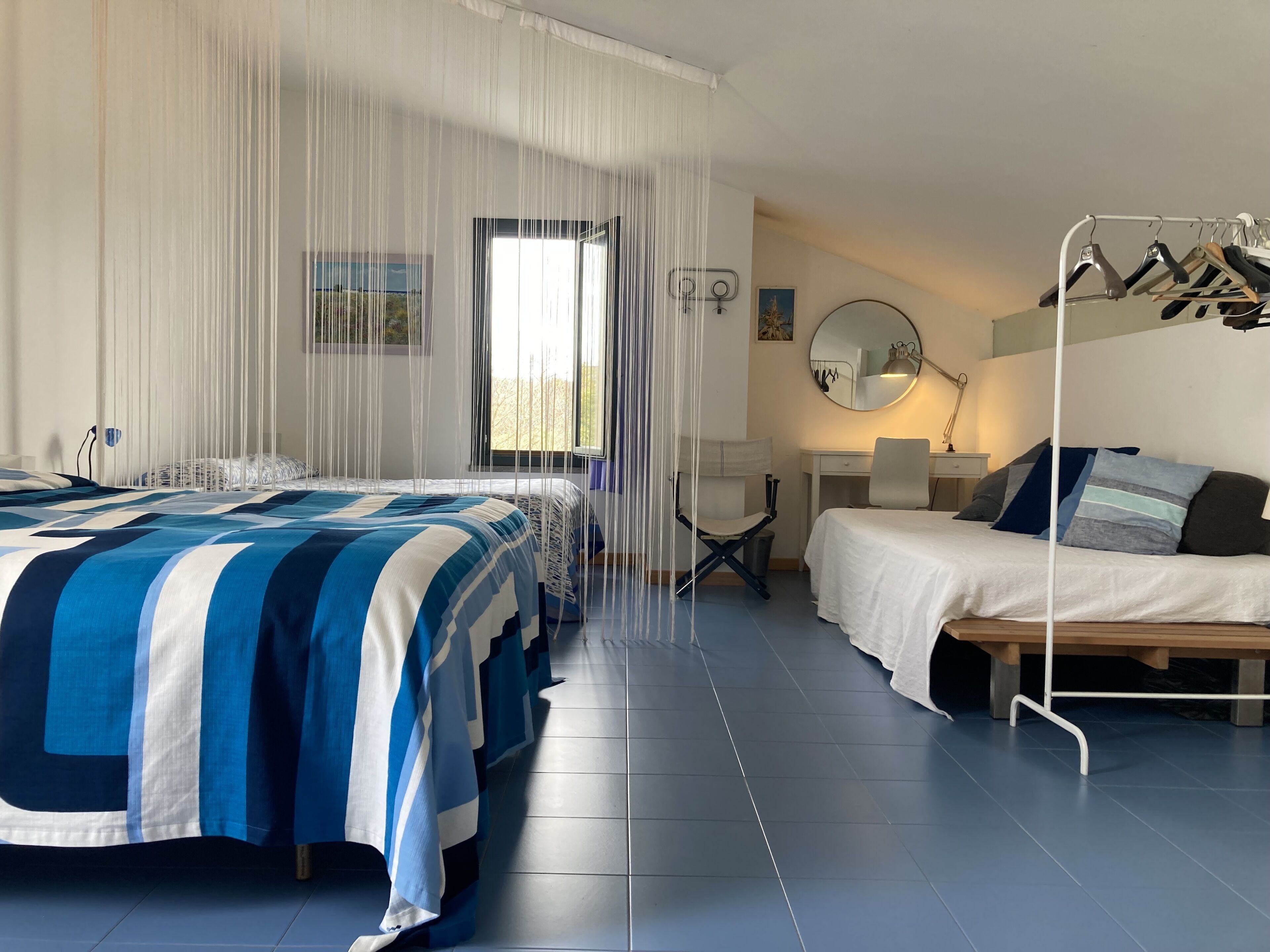 4 chambres, fer et planche à repasser, Wi-Fi gratuit, draps fournis