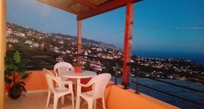 Villa Linda confortable avec vue sur la mer et la montagne