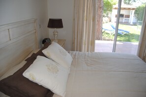 4 Schlafzimmer, Bügeleisen/Bügelbrett, Internetzugang, Bettwäsche