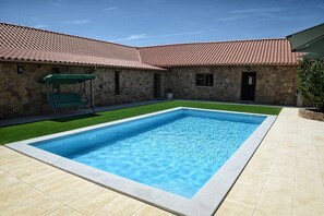 Pool - Holiday Home for 17 persons with Barbecue and Private Pool (Codeçoso)