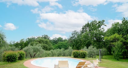 Charming Villa with private pool between Lucca and Florence