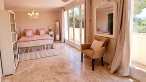 6 chambres, bureau, fer et planche à repasser, Wi-Fi gratuit