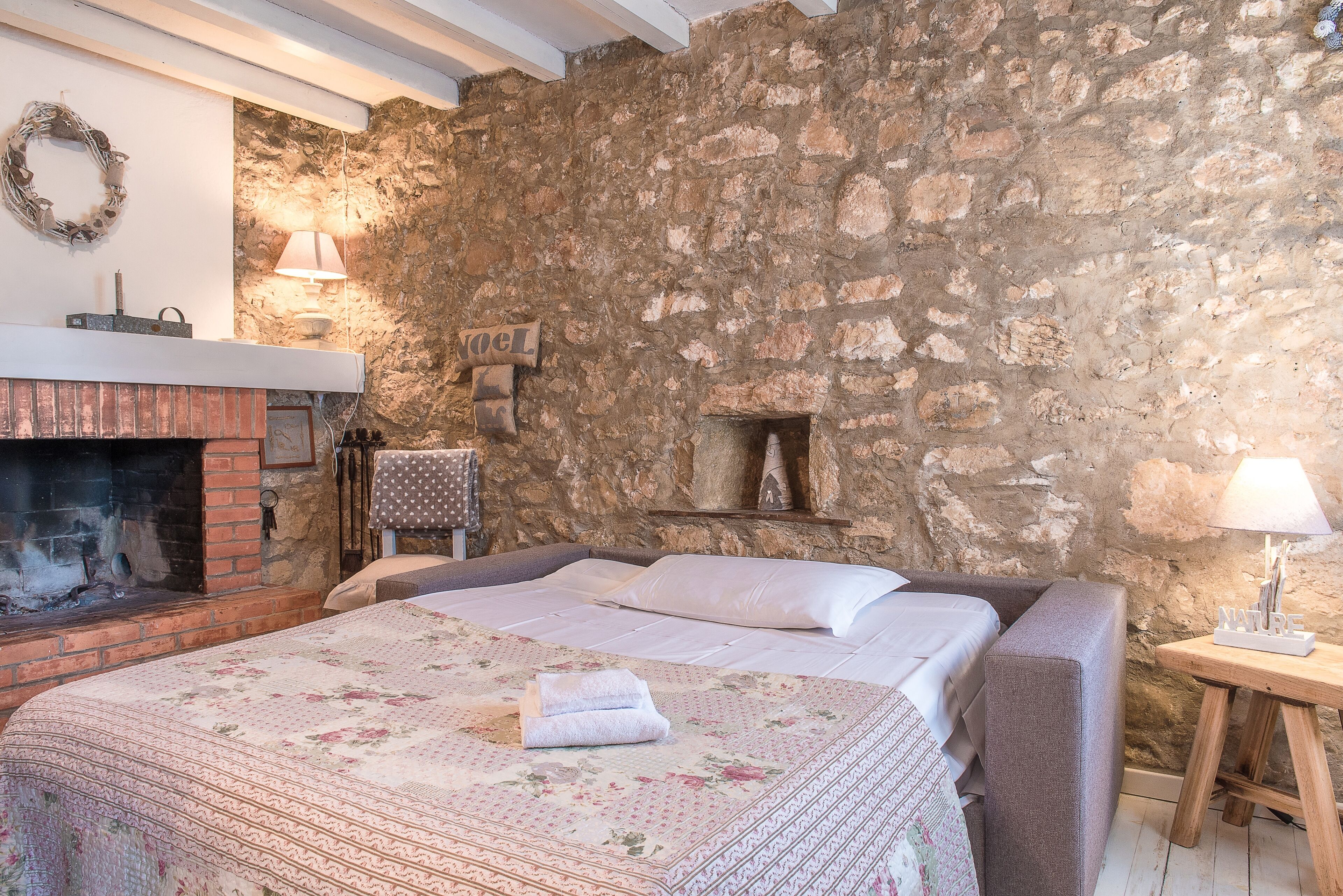 2 Schlafzimmer, Schreibtisch, Bügeleisen/Bügelbrett, WLAN