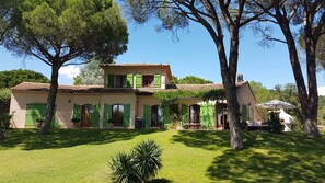Exterior - PEACEFUL VILLA UNDER THE PINS, SWIMMING POOL enclosed grounds 5500m2 (Vidauban)