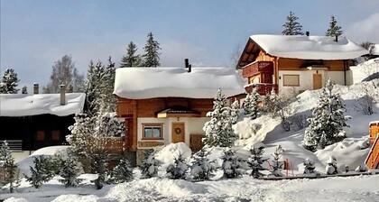 Swiss chalet at 1500m in Anzere ski resort (www.anzere.ch), sleeps 8