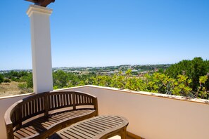 Property grounds - Private, 5 bedroom, 6 bathroom villa with views of sea and nature reserve. (Guia)