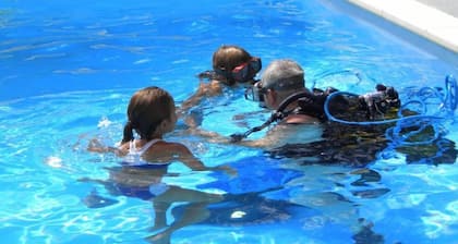 Casa de carácter con piscina privada climatizada sin vecinos y jacuzzi