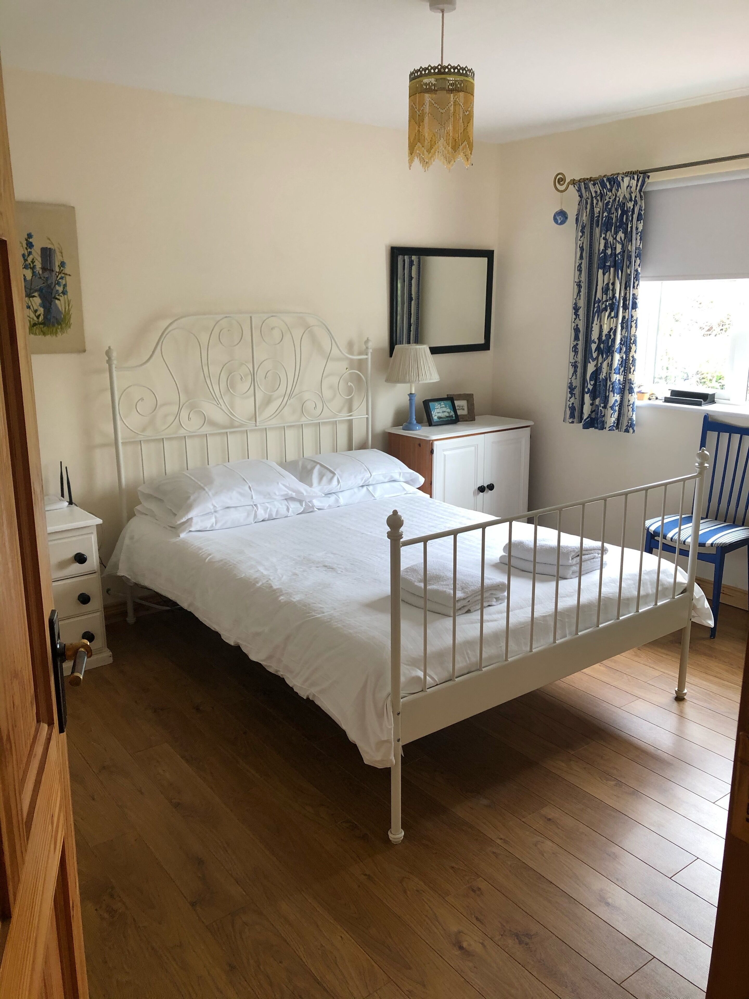 3 bedrooms, iron/ironing board, free WiFi, bed sheets