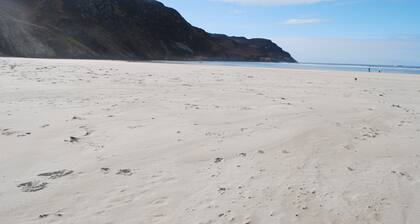 The Little Irish Cottage on the Wild Atlantic Way - experience the real Ireland.