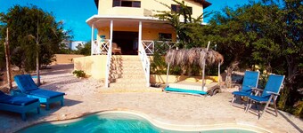 Beautiful detached villa with a view over Klein Bonaire.