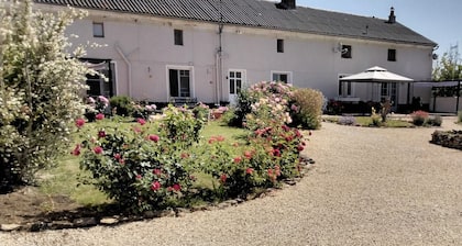 18th century renovated farmhouse situated in a quiet farming hamlet