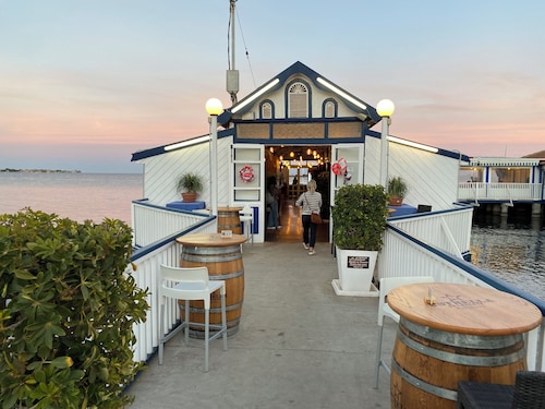 A Luxurious Modern Villa, Amazing Private Pool & Large Garden. New Rates 2026