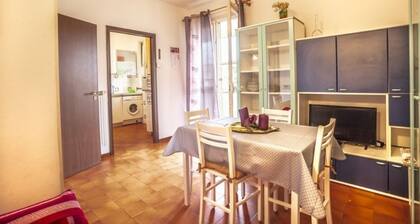 Reihenhaus im 1. Stock mit großem Garten, Klimaanlage, Grill, 2 Parkplätze