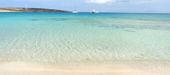 Complexe de 2 villas, piscine privée, salle de gym, spa et vue sur la mer Egée