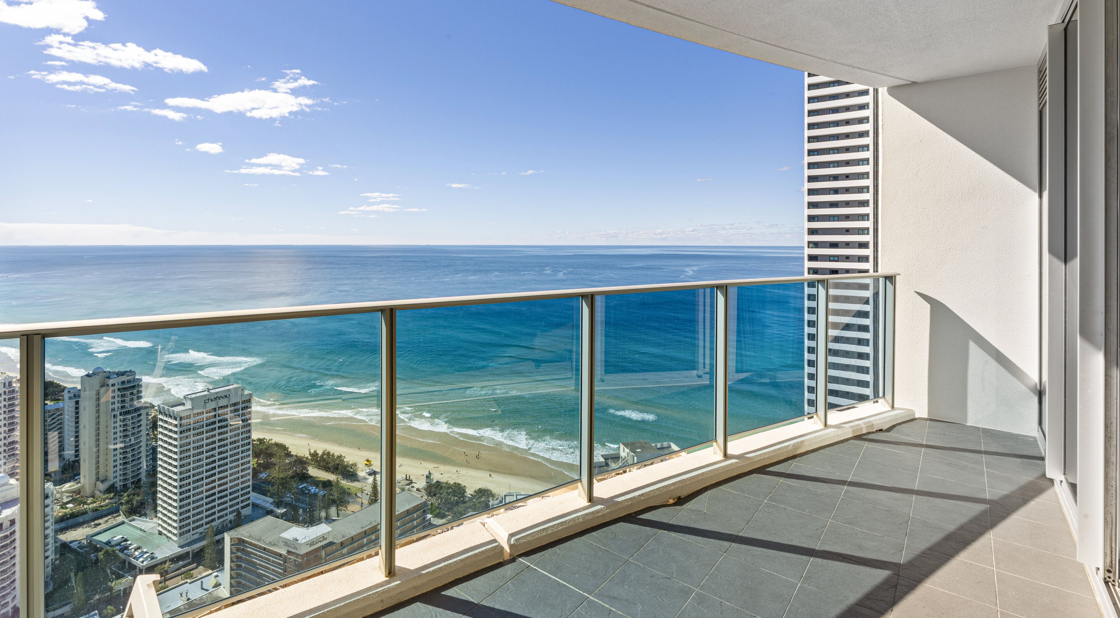 Familieleilighet, 2 soverom, tilgjengelighetstilpasset, havutsikt | Utsikt mot strand/hav