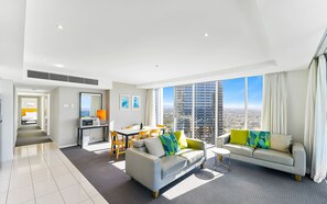 Appartement Deluxe, 2 chambres, accessible aux personnes à mobilité réduite, vue océan | Coin séjour