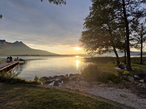 Beach - Live like a king - maisonette apartment in a castle hotel (Mondsee)