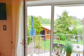 Unclassified image, 2 of 18, button