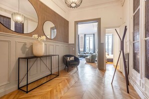 4 bedrooms, iron/ironing board, free WiFi, bed sheets - Sweett | Saint Lazare (Paris)