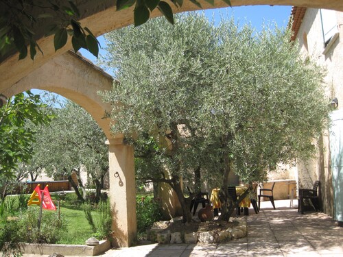 Provenzalisches Landhaus, Pool, sonnig und ruhig 