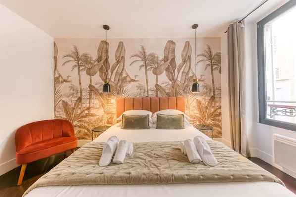 3 bedrooms, iron/ironing board, free WiFi, bed sheets - Sweett | Troyon - Three Bedroom Apartment, Sleeps 6 (Paris)