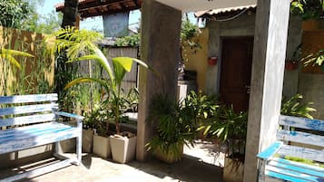 Tempat makan outdoor