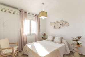 6 chambres, fer et planche à repasser, Wi-Fi, literie fournie