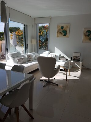 TV, DVD player, stereo