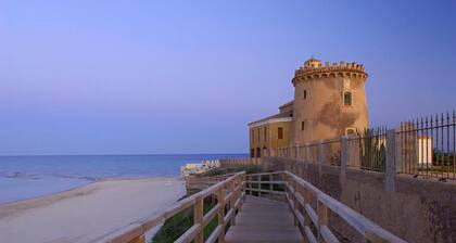 MODERN VILLA WITH PRIVATE POOL NEAR BEACHES AND GOLF COURSES