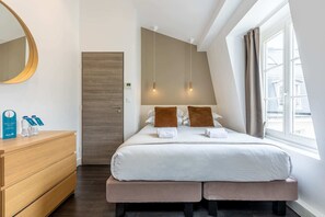 3 chambres, fer et planche à repasser, Wi-Fi gratuit, draps fournis