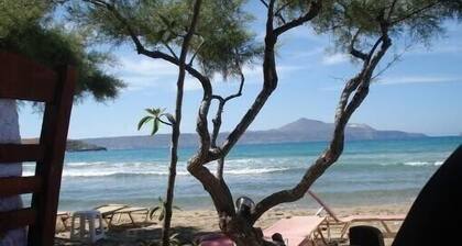 CRÊTE, beautiful villa with swimming pool and fantastic sea view on souda bay