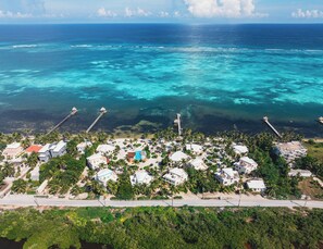 Nær stranden og strandhåndklær