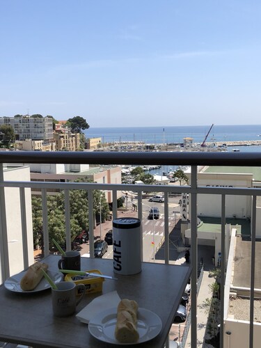 180 ° sea view apartment in Carry le Rouet