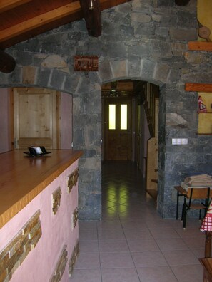 Lobby - 10-person gîte in an excellent location ("3 Vallées" ski area and Vanoise National Park) (Bozel)