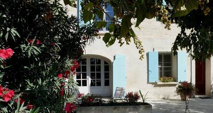 MANADE WHITE - LAND FÜR 5 PERSONEN