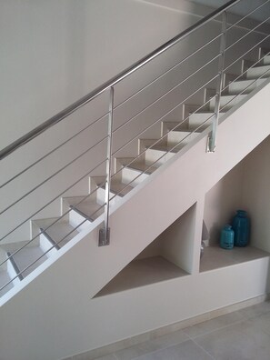 Interior - Beautiful villa with all comforts just a stone's throw from the famous PALOMBAGGIA beach (Porto-Vecchio)