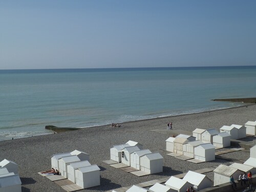LE BATEAU Appartement lumineux face mer et plage