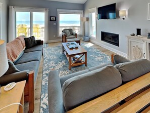 Smart TV, fireplace, DVD player