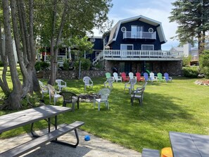 Outdoor dining - HURRY! July 4th Cancellation: The Lake House is Available July 4-11.  Sleeps 21 (Central Lake)