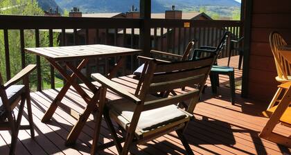 3 dormitorios / 2 baños - Cerca de las estaciones de esquí - vista al arroyo - Gran piscina, jacuzzis, garaje