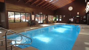 Indendørs pool, opvarmet pool