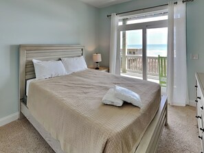 6 bedrooms, free WiFi, bed sheets